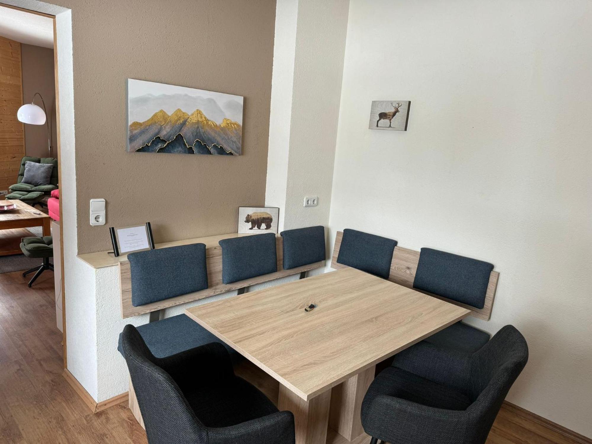 Aparthotels Berwang / Haus Wiesengrund Екстер'єр фото