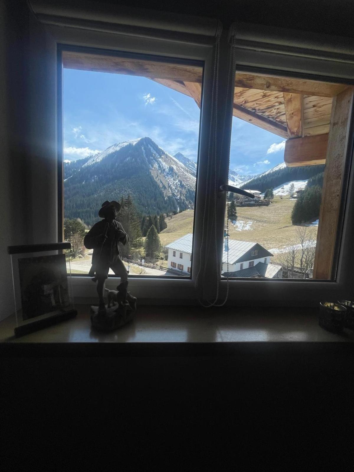 Aparthotels Berwang / Haus Wiesengrund Екстер'єр фото